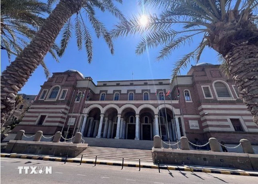 Ngân hàng Trung ương Libya ở Tripoli, ngày 26/8/2024. (Ảnh: Reuters/TTXVN)