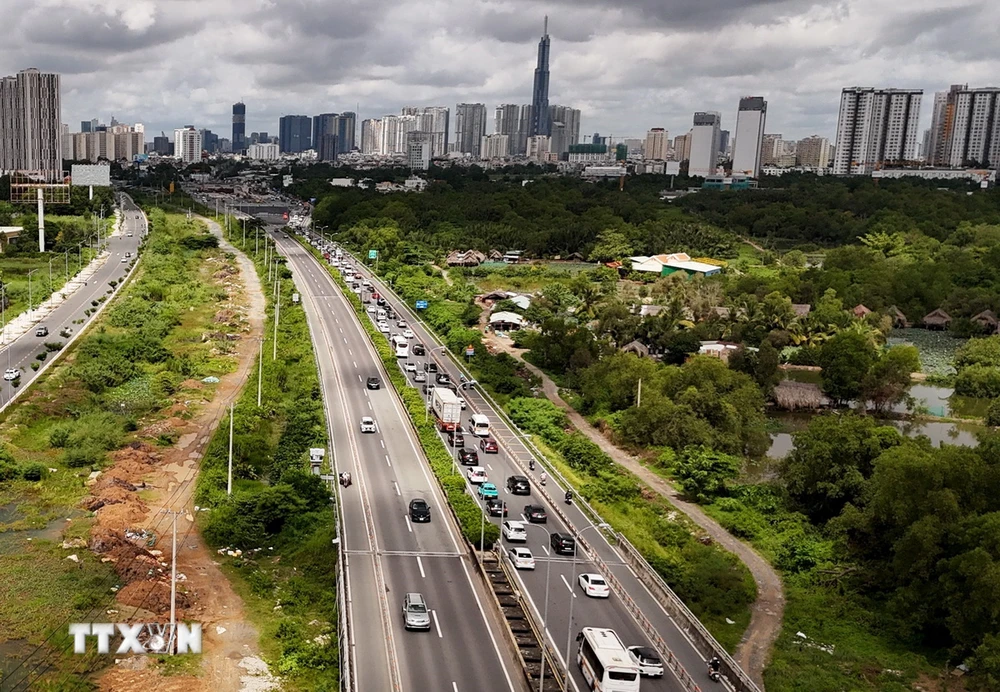 Thành phố Hồ Chí Minh chủ trương mở rộng 3,2 km đường dẫn cao tốc Thành phố Hồ Chí Minh - Long Thành. (Ảnh: Hồng Đạt/TTXVN)