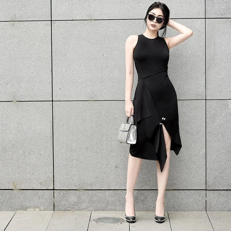 Review chiếc váy đen đi dự tiệc | @HANsDesign 😍 | Bộ sưu tập do  Honganhkichii98 đăng | Lemon8