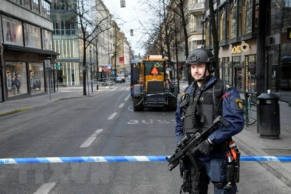 Bắt đầu phiên tòa xét xử 6 nghi can tài trợ khủng bố ở Thụy Điển 