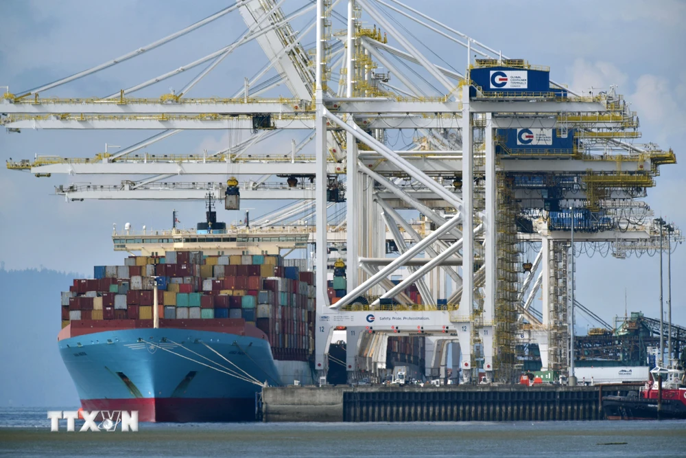 Tàu container cập cảng ở Tsawwassen, British Columbia, Canada. (Ảnh: AFP/TTXVN)