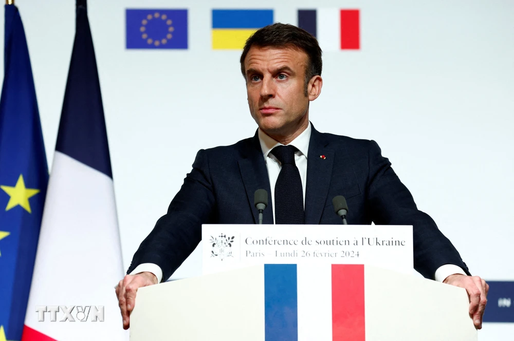 Tổng thống Pháp Emmanuel Macron trong cuộc họp báo ở Paris ngày 26/2/2024. (Ảnh: AFP/TTXVN)