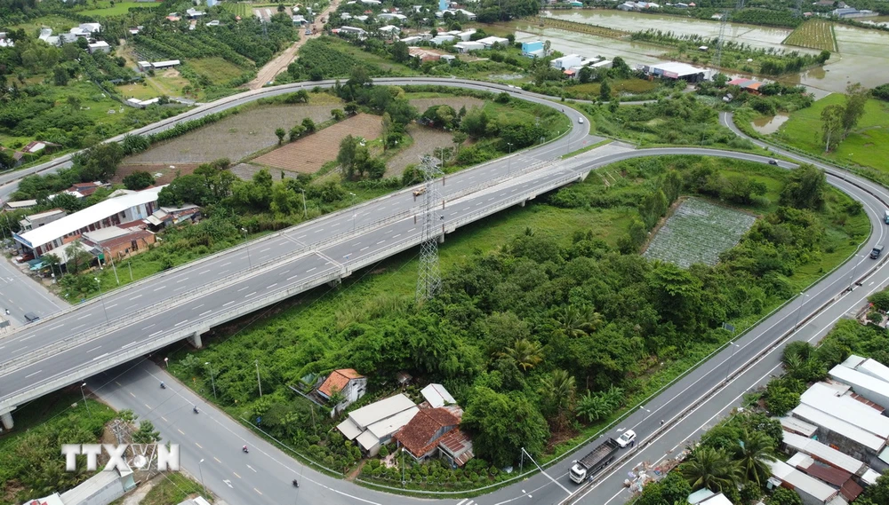 Cao tốc Mỹ An-Cao Lãnh sẽ kết nối với nút giao An Bình, thuộc xã An Bình, huyện Cao Lãnh. (Ảnh: Nhựt An/TTXVN)