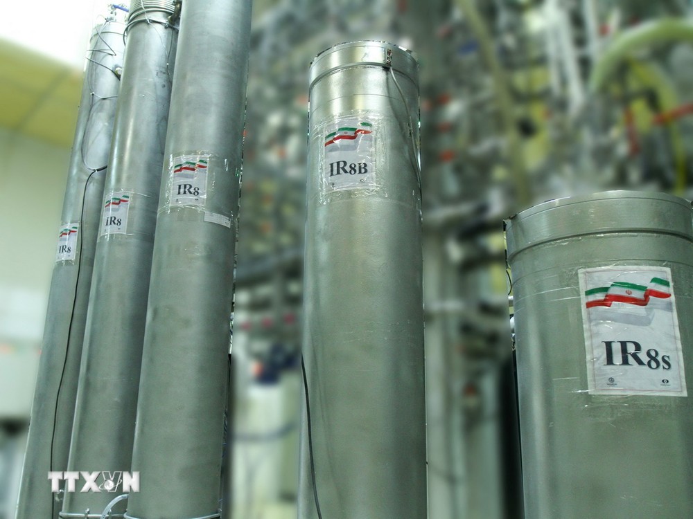 (Tư liệu) Thiết bị làm giàu urani tại cơ sở hạt nhân Natanz, cách thủ đô Tehran của Iran khoảng 300km về phía Nam. (Ảnh: AFP/TTXVN)