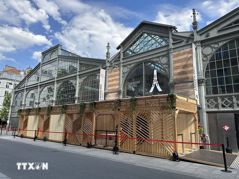 Trung tâm truyền thông Paris tọa lạc trên quảng trường Carreau du Temple ở quận3 của thủ đô Paris. (Ảnh; Thu Hà/TTXVN)