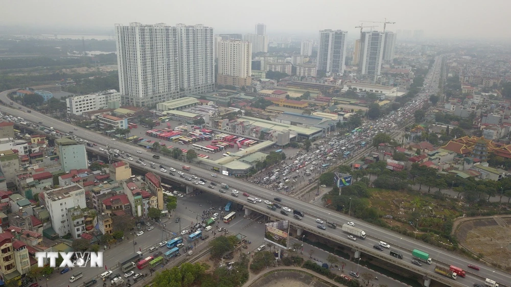 Bộ Tài nguyên và Môi trường ban hành quy định về giá đất, theo đó điều chỉnh bảng giá đất áp dụng đến hết ngày 31/12/2025 cho phù hợp với tình hình thực tế giá đất tại địa phương. (Ảnh: TTXVN phát)