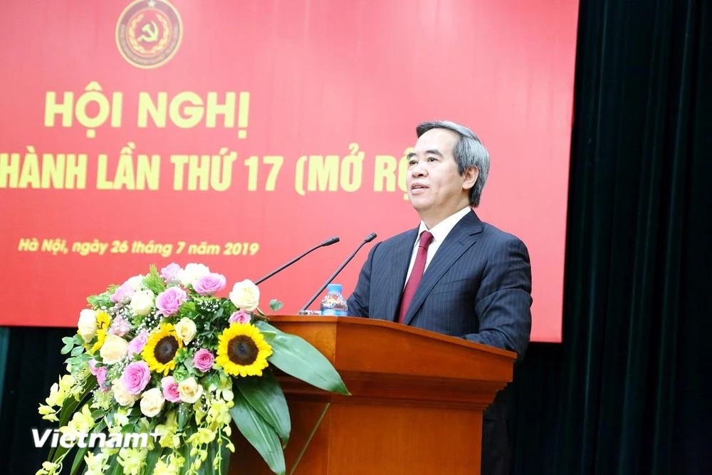 Đồng chí Nguyễn Văn Bình - Ủy viên Bộ Chính trị, Bí thư Trung ương Đảng, Trưởng Ban Kinh tế Trung ương phát biểu chỉ đạo tại Hội nghị. (Ảnh: BTC/Vietnam+)