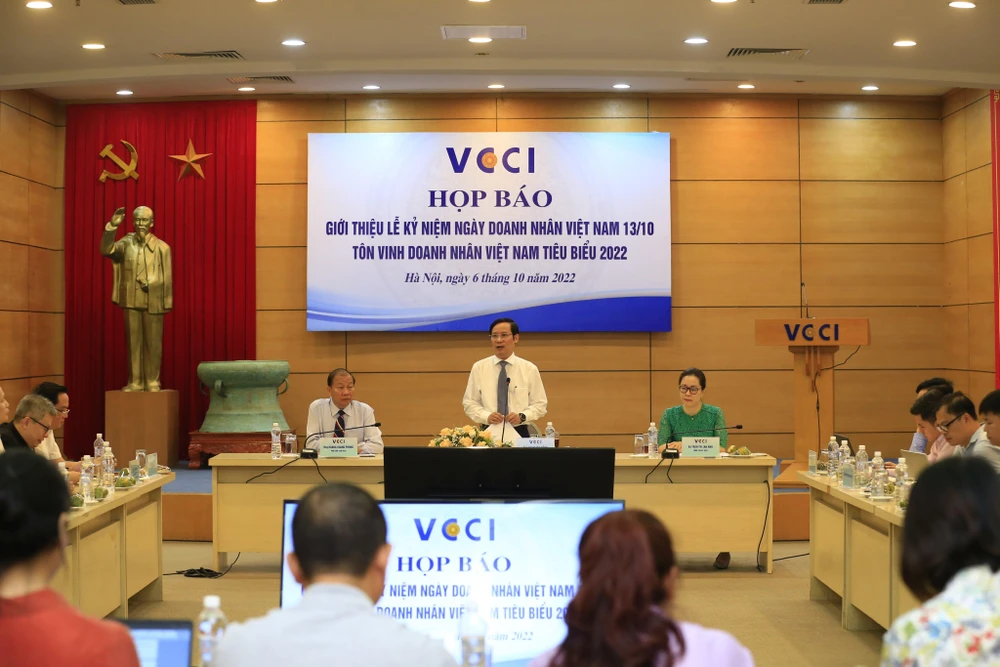 Họp báo công bố các hoạt động kỷ niệm Ngày Doanh nhân Việt Nam 13/10 của VCCI. (Ảnh: Vietnam+)