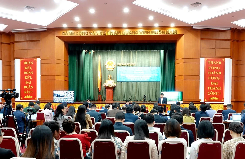 Hội nghị lấy ý kiến về các quy định liên quan đến vấn đề tài chính trong Dự thảo Luật Đất đai (sửa đổi) và các vấn đề khác có liên quan đến phạm vi quản lý Nhà nước của Bộ Tài chính, ngày 28/1. (Ảnh: CTV/Vietnam+)