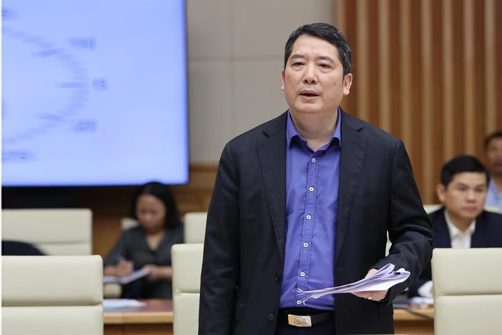 Thứ trưởng Bộ Tài Chính Cao Anh Tuấn phát biểu làm rõ quy định về hoàn thuế GTGT. (Ảnh: CTV/Vietnam+)