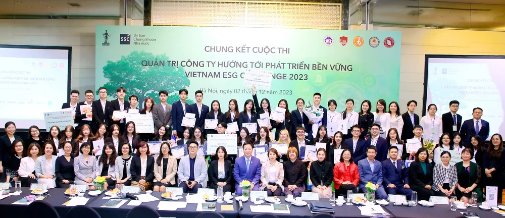 Vòng chung kết cuộc thi “Quản trị Công ty hướng tới Phát triển Bền Vững - Vietnam ESG Challenge 2023.” (Ảnh: Vietnam+)