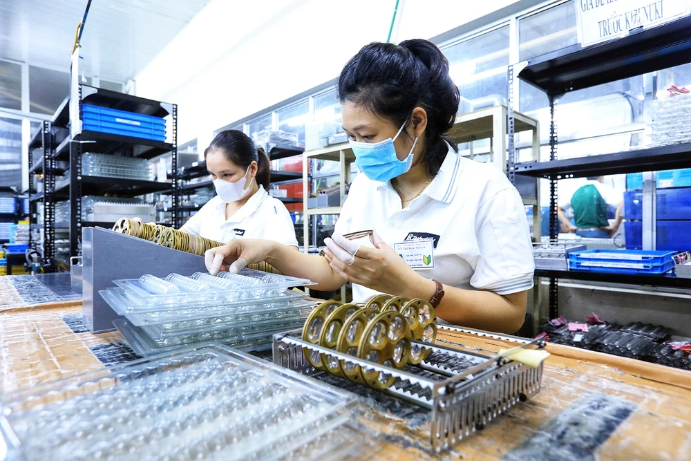 Vốn đăng ký cấp mới trong ngành công nghiệp chế biến, chế tạo đạt 715,9 triệu USD, chiếm gần 36% tổng vốn. (Ảnh: Vietnam+)