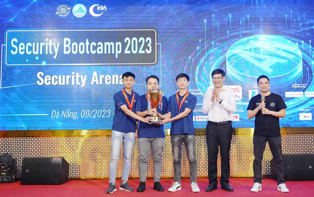Đội VNPT vô địch Security Bootcamp 2023. (Ảnh: P.V/Vietnam+)