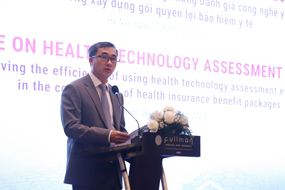 Thứ trưởng Bộ Y tế Trần Văn Thuấn phát biểu tại hội nghị. (Ảnh: PV/Vietnam+)