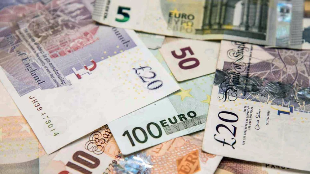 Đồng euro và bảng Anh. (Nguồn: Getty Images)