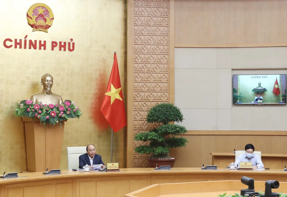 Thủ tướng Nguyễn Xuân Phúc phát biểu tại buổi họp. (Ảnh: Thống Nhất/TTXVN)
