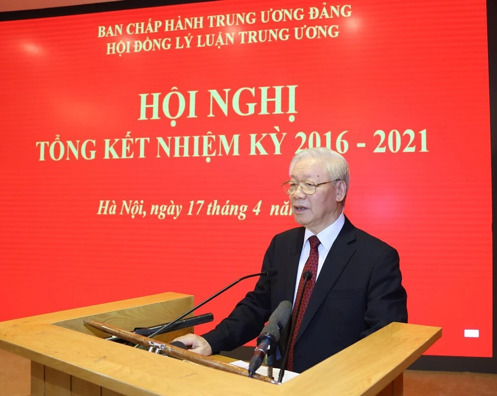 Tổng Bí thư Nguyễn Phú Trọng phát biểu tại Hội nghị. (Ảnh: Trí Dũng/TTXVN) 