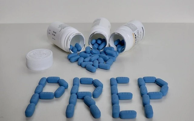 Từ năm 2015, Tổ chức Y tế Thế giới (WHO) đã khuyến cáo sử dụng PrEP như là một phần của chiến lược dự phòng HIV toàn diện. 