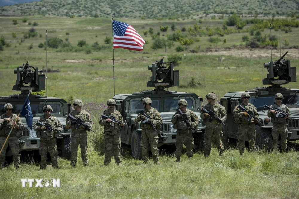 Binh sỹ Mỹ tham gia cuộc huấn luyện của NATO tại Negotino, Bắc Macedonia. (Ảnh: AFP/TTXVN) 