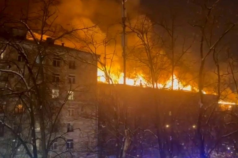 Hiện trường vụ cháy. (Nguồn: AFP)