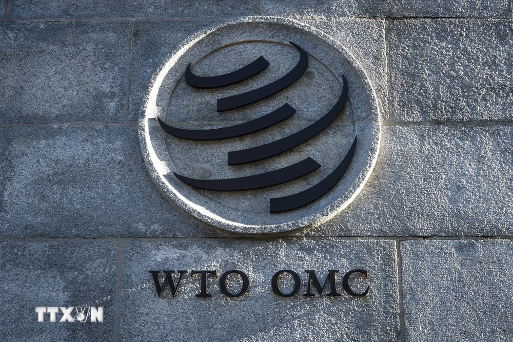 Biểu tượng của Tổ chức Thương mại thế giới (WTO) tại trụ sở ở Geneva, Thuỵ Sĩ. (Ảnh: AFP/TTXVN)