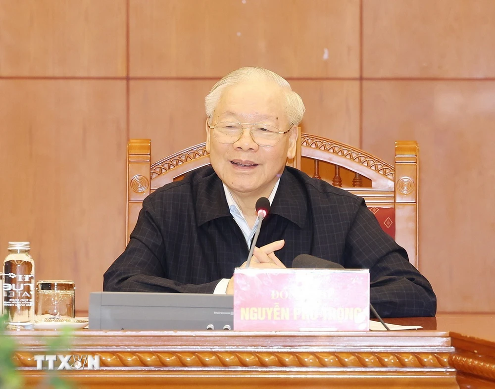 Tổng Bí thư Nguyễn Phú Trọng phát biểu tại phiên họp đầu tiên của Tiểu ban Nhân sự Đại hội XIV của Đảng. (Ảnh : Trí Dũng/TTXVN)