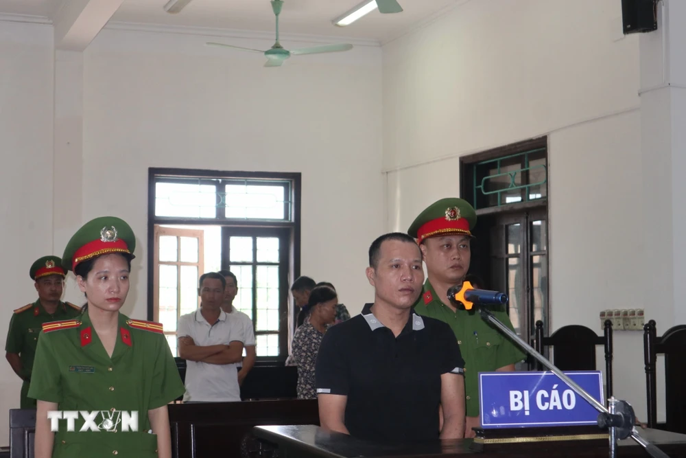 Bị cáo Khương Đình Linh tại phiên tòa. (Ảnh: Văn Tý/TTXVN)