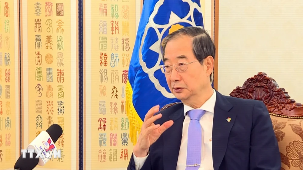 Thủ tướng Hàn Quốc: Quan hệ tốt đẹp với Việt Nam là "mẫu mực hàng đầu thế giới"- Ảnh 1.