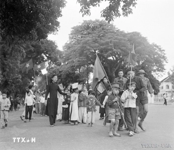 “Tiến về Hà Nội” - Niềm tin ấp ủ của những người con luôn hướng về Thủ đô- Ảnh 3.