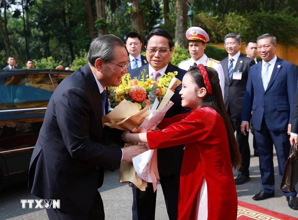 Thủ tướng Phạm Minh Chính chủ trì Lễ đón Thủ tướng Trung Quốc Lý Cường- Ảnh 2.