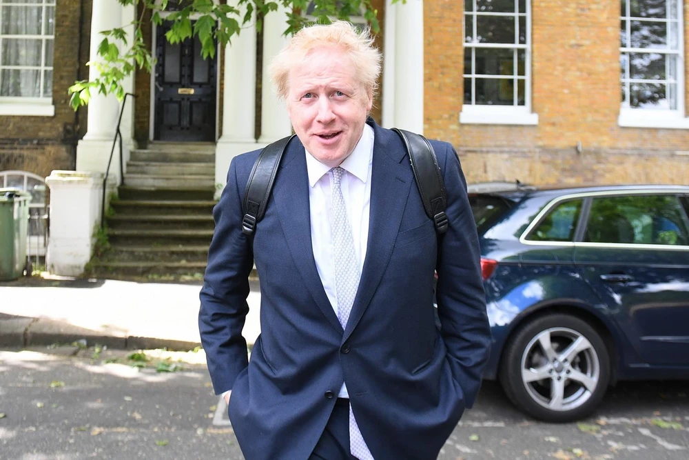 Cựu Ngoại trưởng Anh Boris Johnson tại thủ đô London, ngày 28/5 vừa qua. (Ảnh: AFP/TTXVN)