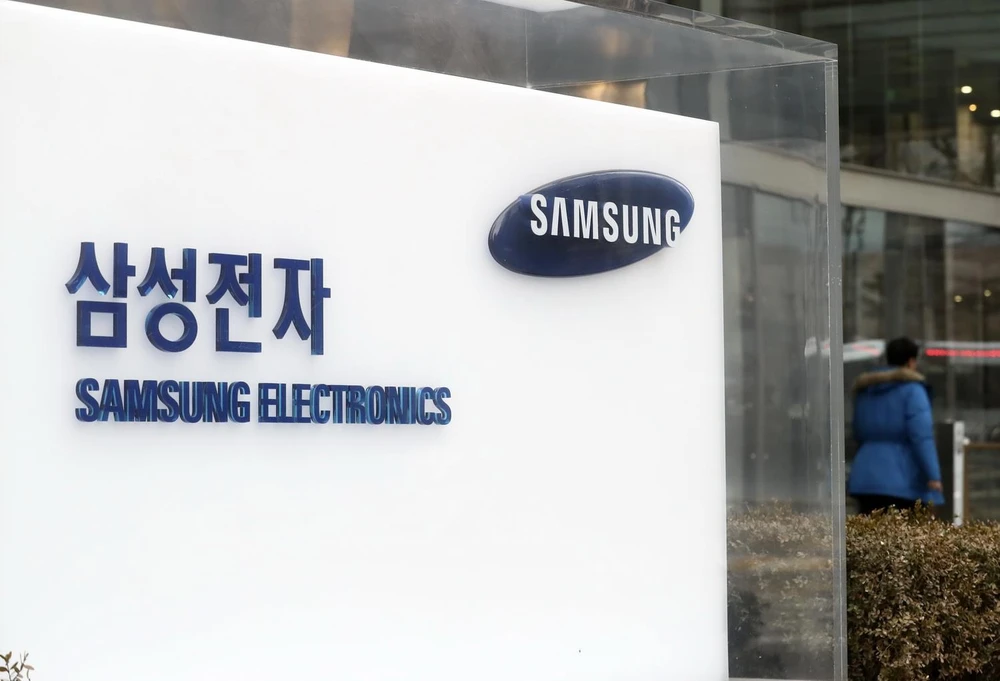 Biểu tượng Samsung tại trụ sở ở Seoul của Hàn Quốc. (Ảnh: Yonhap/TTXVN)