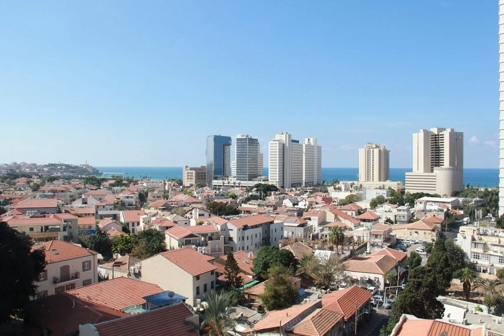 Quang cành thành phố Tel Aviv nhìn từ trên cao xuống. (Ảnh: Việt Thắng/TTXVN)