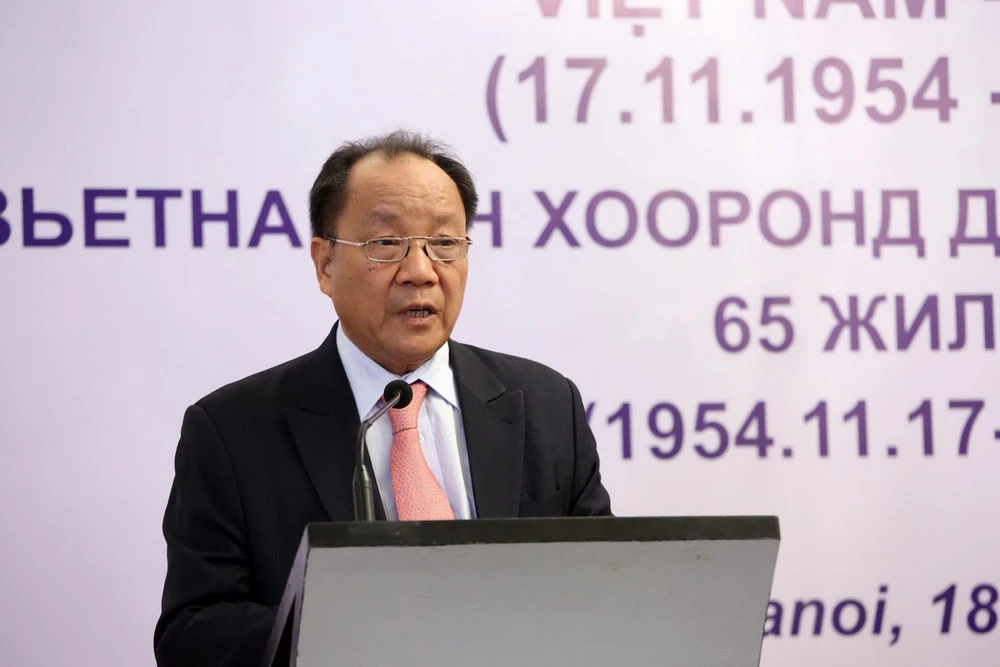 Chủ tịch Hội hữu nghị Việt Nam-Mông cổ Hồ Xuân Hùng phát biểu. (Ảnh: TTXVN phát)