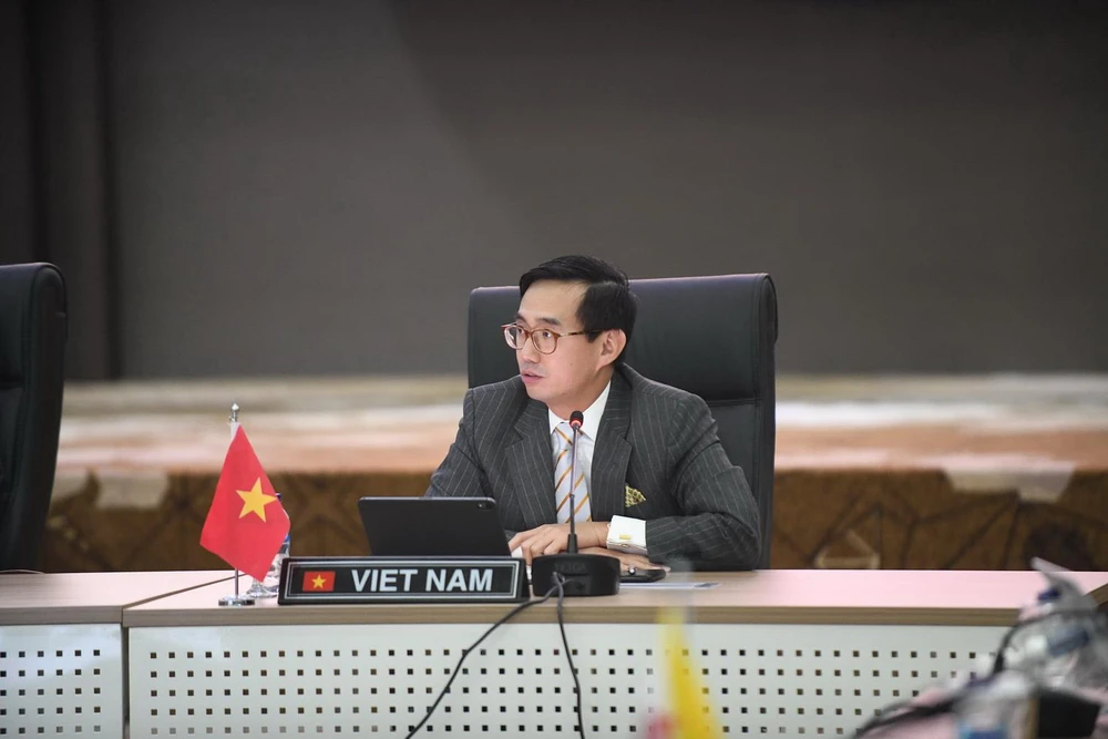 Đại sứ, Trưởng Phái đoàn Thường trực Việt Nam tại ASEAN Trần Đức Bình. (Ảnh: Hữu Chiến/Vietnam+)