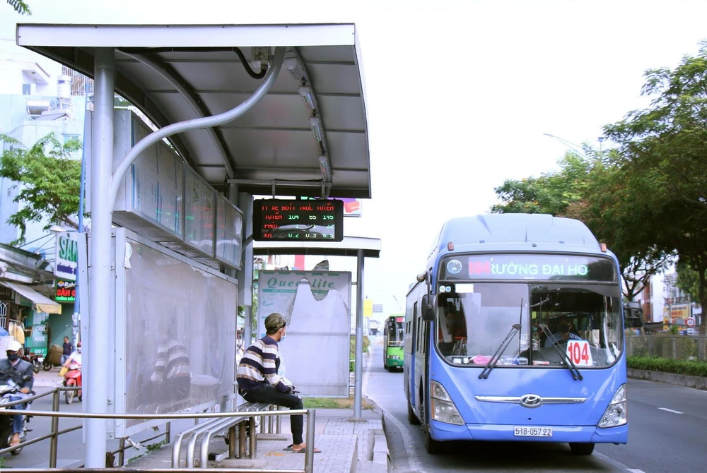 Thành phố Hồ Chí Minh tạm ngưng 54 tuyến xe buýt để phòng chống dịch. (Ảnh: Tiến Lực/TTXVN)