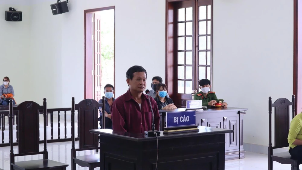 Bị cáo Bùi Quang Hiền tại phiên tòa. (Ảnh: Đậu Tất Thành/TTXVN )