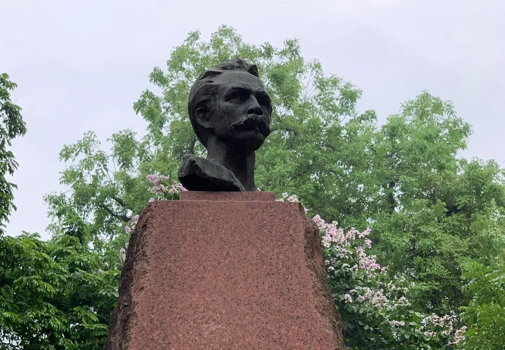 Tượng đài José Martí tại vườn hoa Tao Đàn, Hà Nội. (Ảnh: TTXVN)