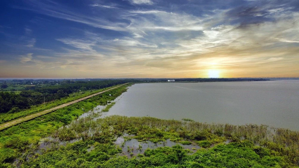 Một góc hồ Đá Đen cung cấp nước sinh hoạt cho phần lớn cư dân của tỉnh Bà Rịa-Vũng Tàu. (Ảnh: Đoàn Mạnh Dương/TTXVN)