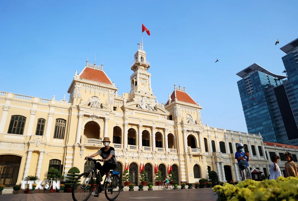 Trụ sở Hội đồng Nhân dân, Ủy ban Nhân dân Thành phố Hồ Chí Minh. (Ảnh: Hồng Đạt/TTXVN)