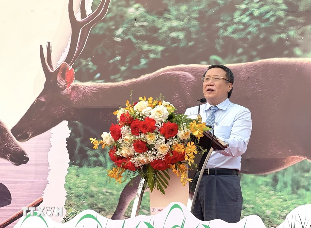 Phó Chủ tịch UBND tỉnh Quảng Trị Hà Sỹ Đồng phát biểu tại buổi lễ. (Ảnh: Thanh Thủy/TTXVN)
