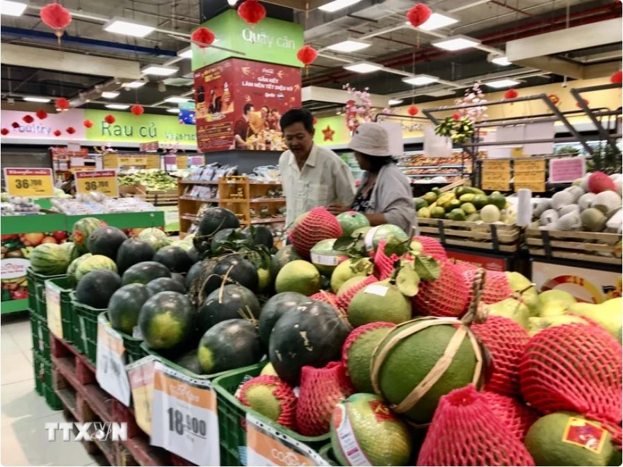 Nhóm hàng trái cây nội địa có nguồn cung dồi dào tại Thành phố Hồ Chí Minh. (Ảnh: Mỹ Phương/TTXVN)