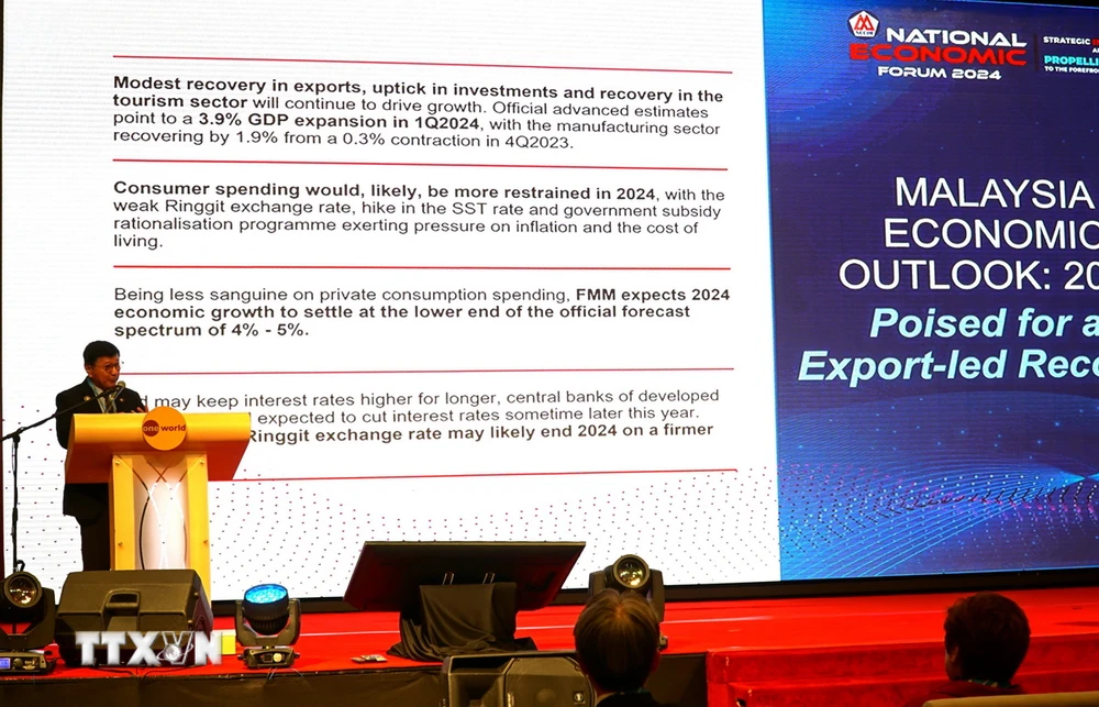 Chủ tịch Phòng Thương mại và Công nghiệp quốc gia Malaysia Soh Thian Lai phát biểu khai mạc Diễn đàn. (Ảnh: Hằng Linh/TTXVN)