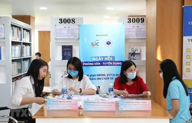 Trong năm 2021, tình hình dịch kéo dài và phức tạp hơn trong năm 2020 đã khiến cho hàng triệu người mất việc. (Ảnh minh hoạ: TTXVN)