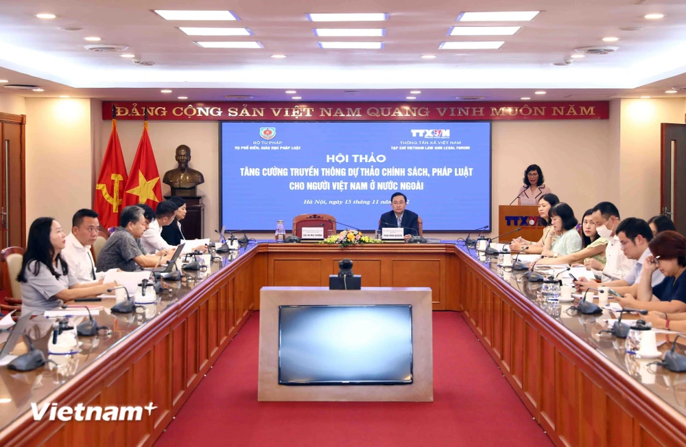 Hội thảo "Tăng cường truyền thông dự thảo chính sách, pháp luật cho người Việt Nam ở nước ngoài". (Ảnh: PV/Vietnam+)