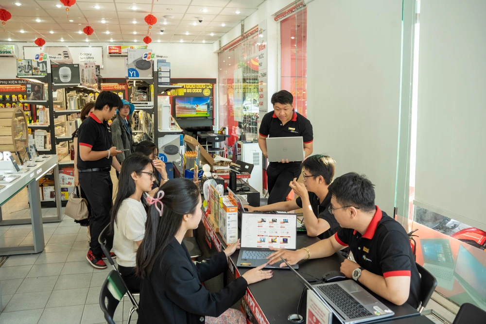 Các đơn vị kinh doanh máy tính, laptop kỳ vọng gia tăng doanh số trong mùa tựu trường. (Ảnh minh hoạ: PV/Vietnam+)