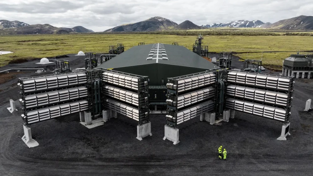 Nhà máy Mammoth của Climeworks đi vào hoạt động ở Iceland. (Nguồn: CNN)