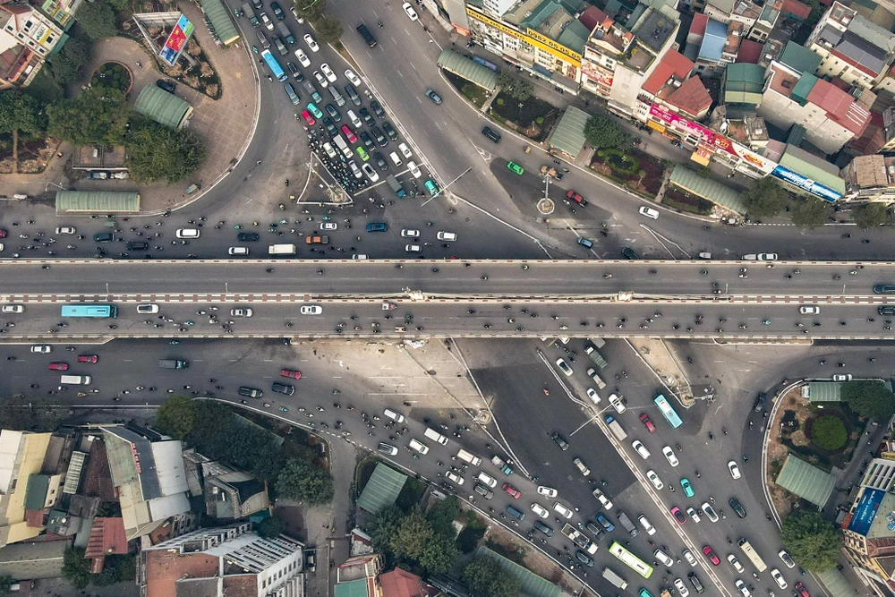 Thí điểm điều chỉnh tổ chức giao thông tại Ngã Tư Sở sau khi mở rộng đường