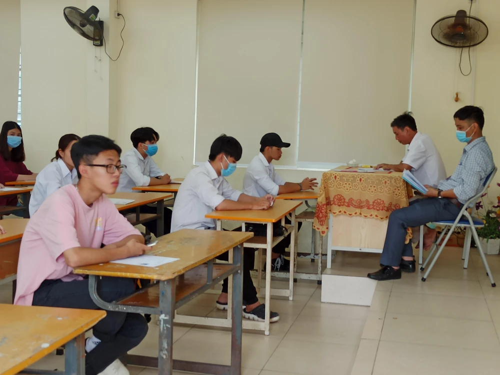 Học sinh dự thi Tốt nghiệp Trung học phổ thông năm 2020. (Ảnh: Phạm Mai/Vietnam+)