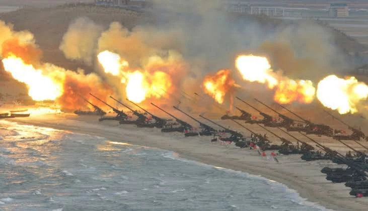 Hình ảnh do Hãng Thông tấn Trung ương Triều Tiên công bố.